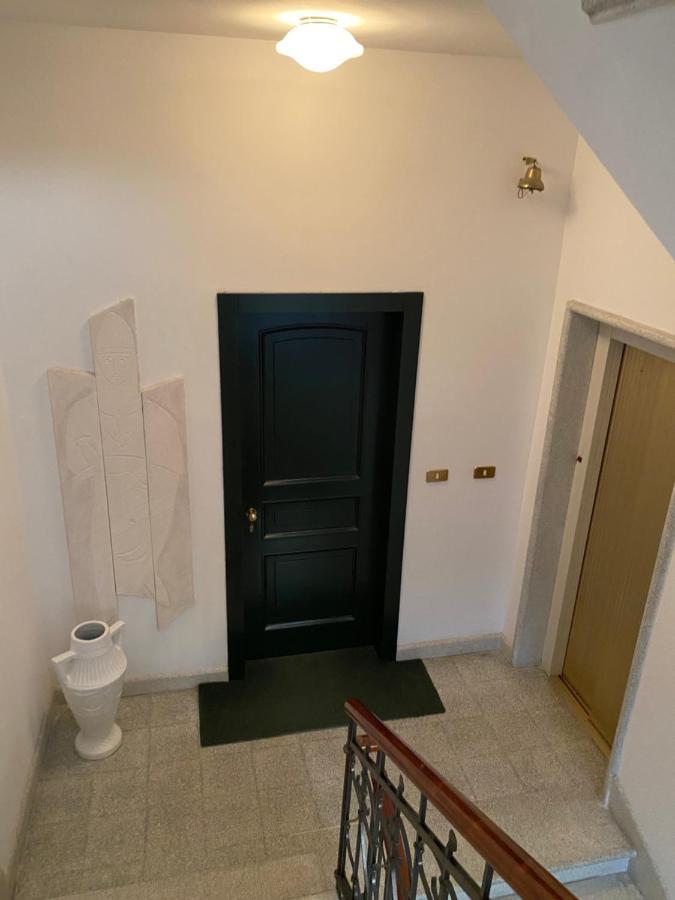 Westhouse Apartment *